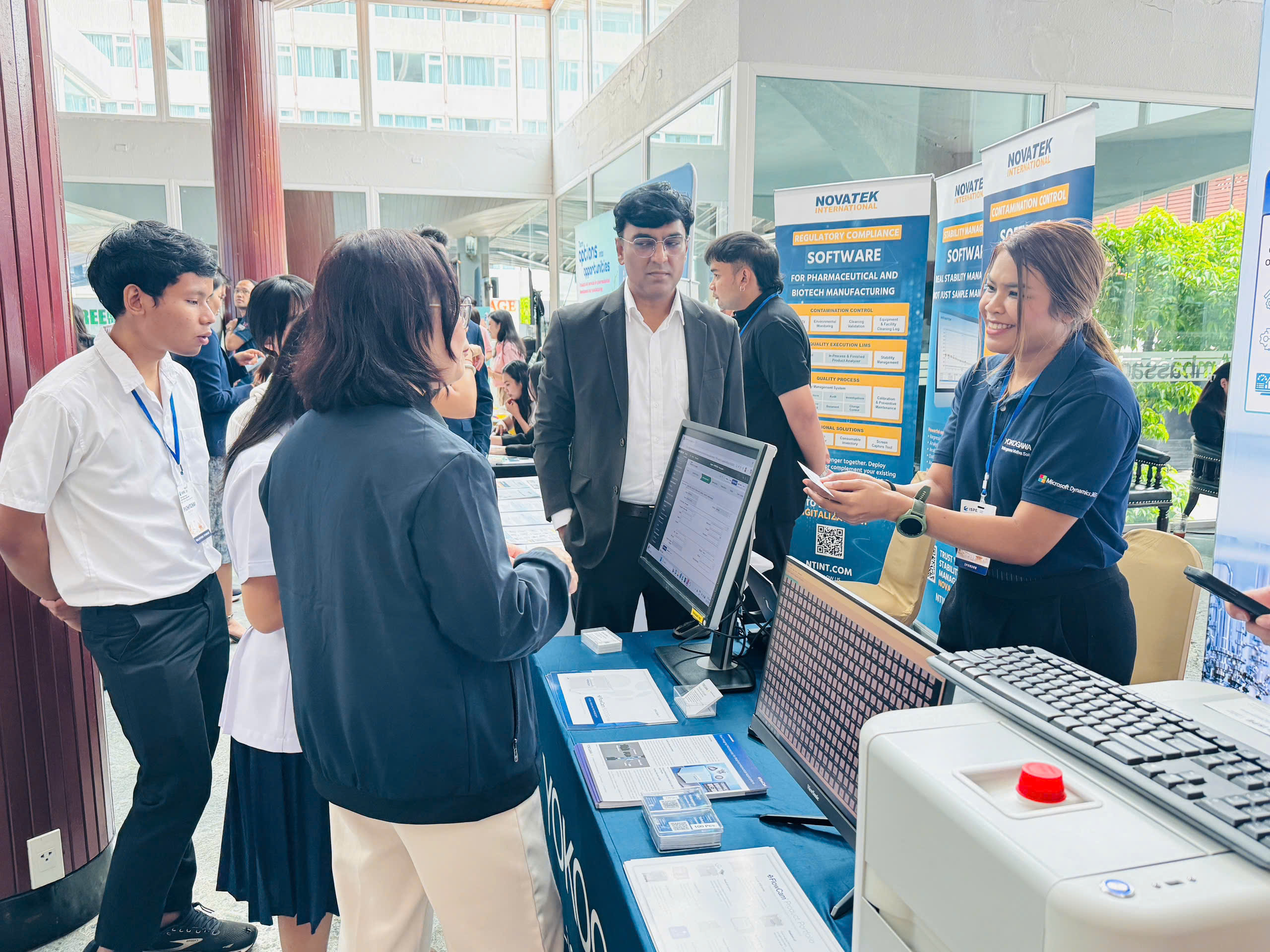 YVS demonstrating Microsoft Dynamics 365 Pharma solution at ISPE Thailand